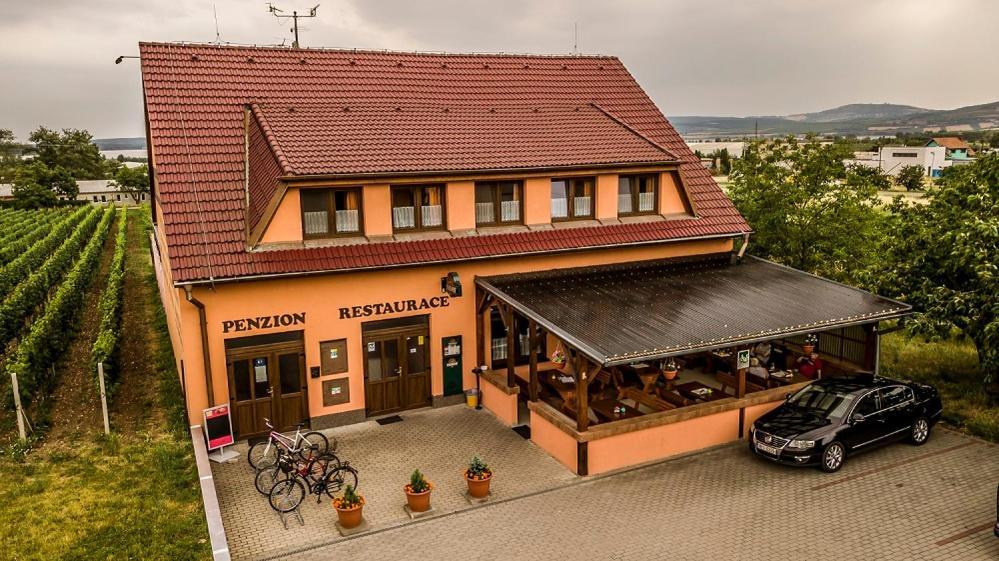Penzion s restaurací na Furhaple Šakvice Esterno foto