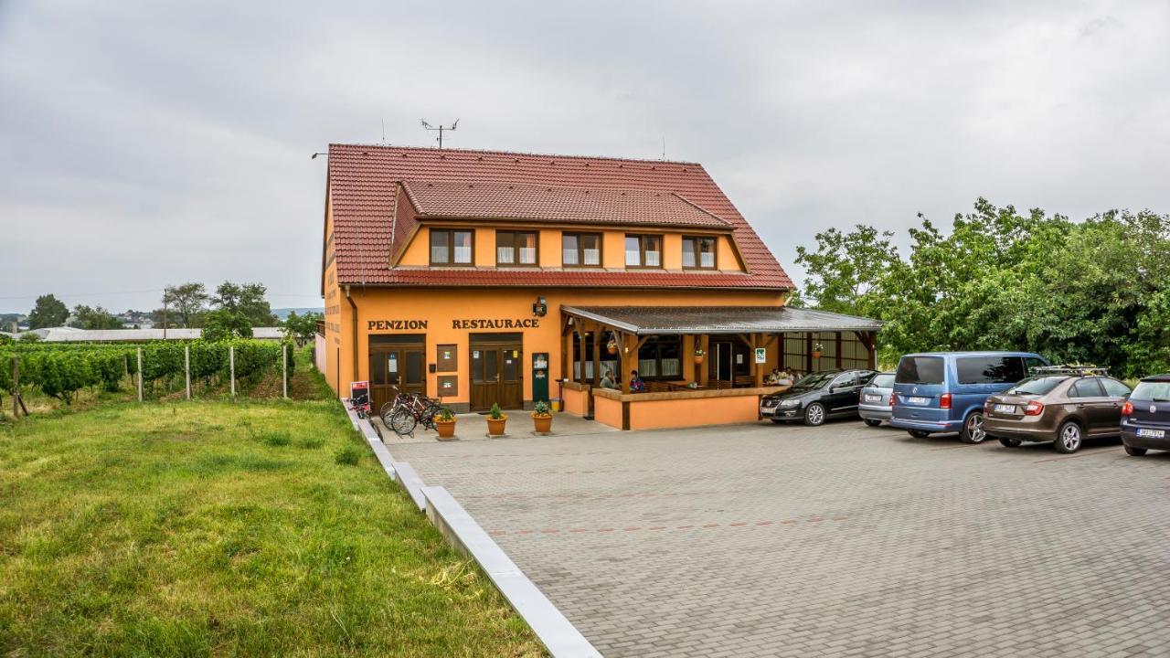 Penzion s restaurací na Furhaple Šakvice Esterno foto