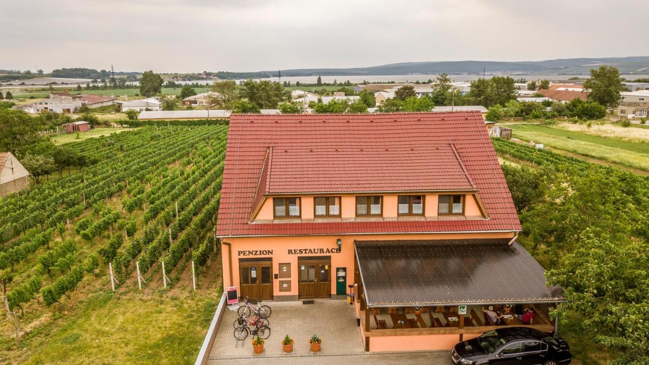 Penzion s restaurací na Furhaple Šakvice Esterno foto