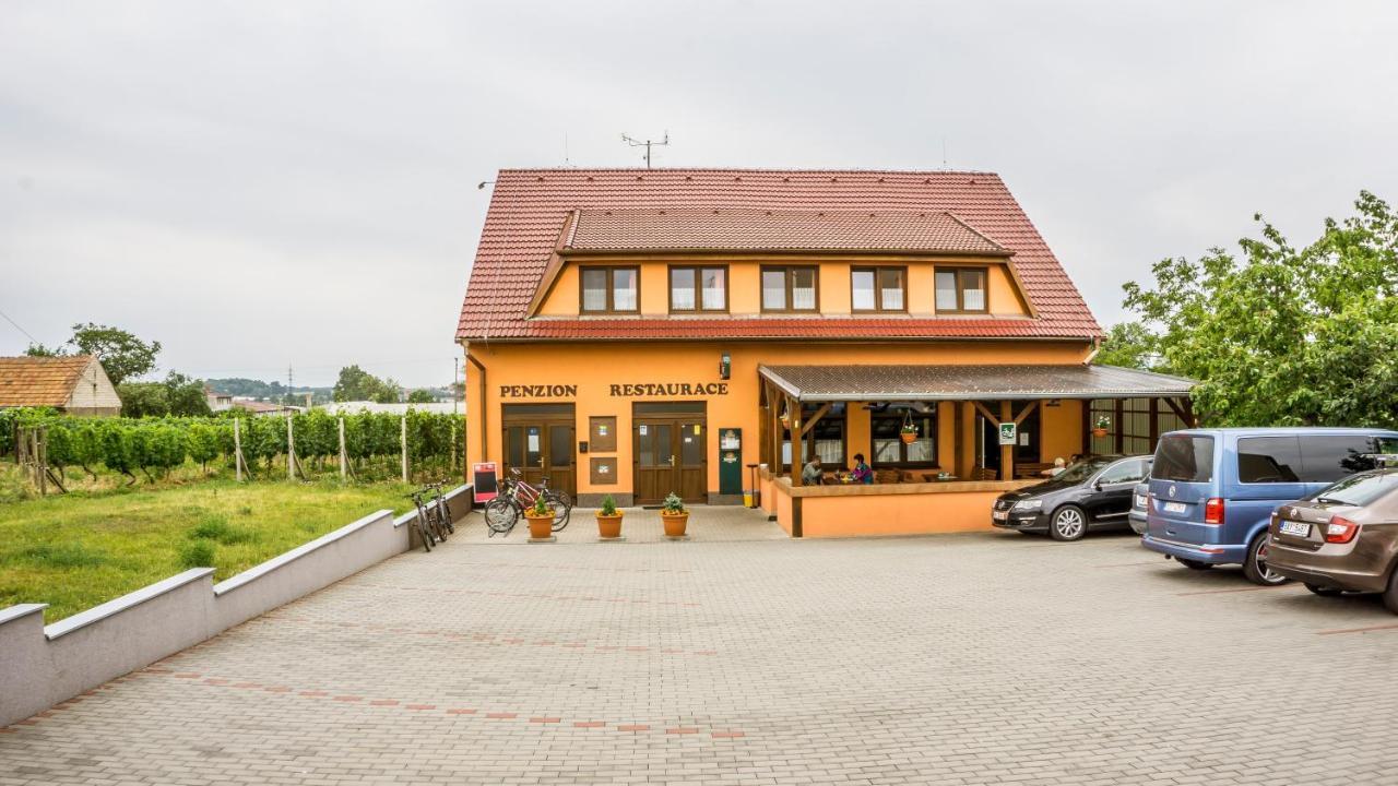 Penzion s restaurací na Furhaple Šakvice Esterno foto