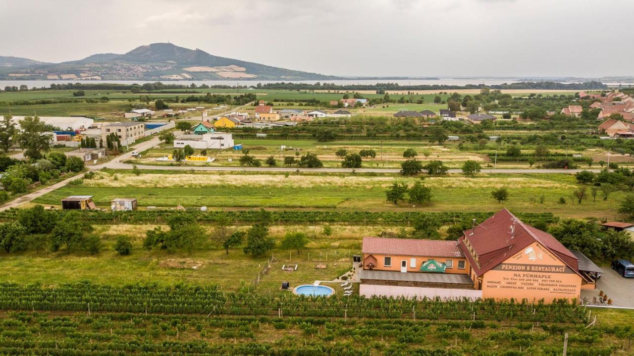 Penzion s restaurací na Furhaple Šakvice Esterno foto